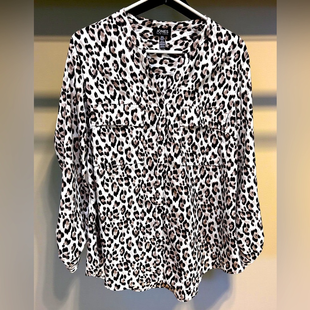Jones New York Leopard Print Button-Up Blouse XL